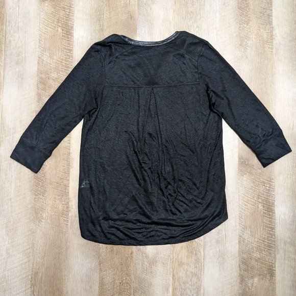 Vince Black Linen Top size small relaxed fit - Picture 8 of 15